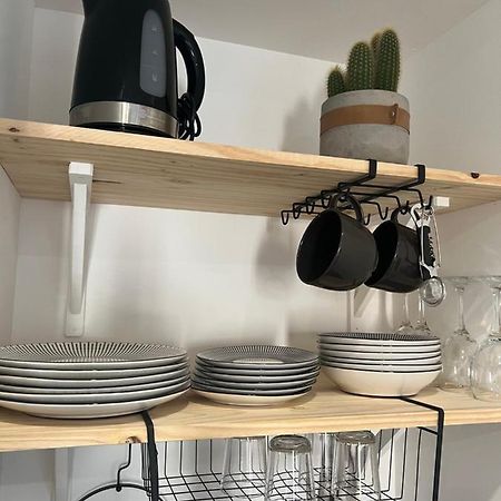Ferienwohnung Le Bjorn - T1 Chaleureux Refait A Neuf - Centre Niort Exterior foto