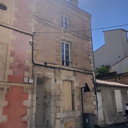 Ferienwohnung Le Bjorn - T1 Chaleureux Refait A Neuf - Centre Niort Exterior foto