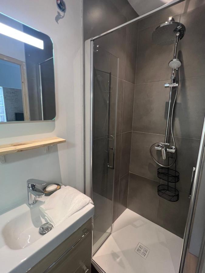 Ferienwohnung Le Bjorn - T1 Chaleureux Refait A Neuf - Centre Niort Exterior foto